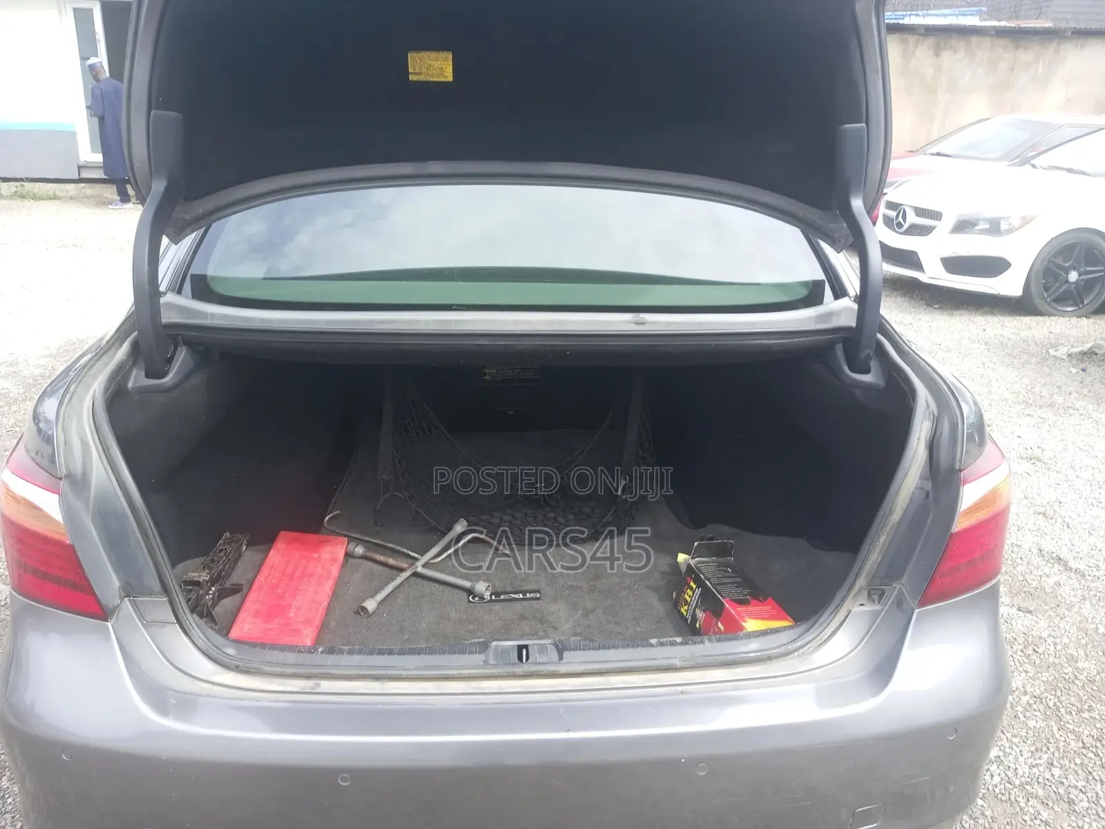 Lexus LS 2011 Gray