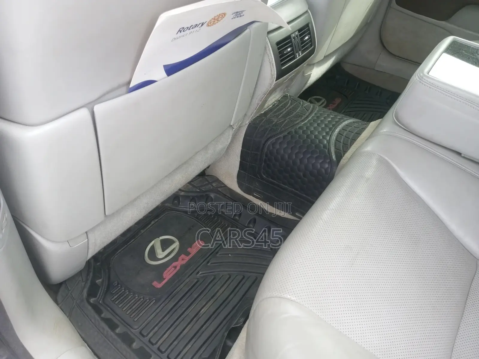 Lexus LS 2011 Gray
