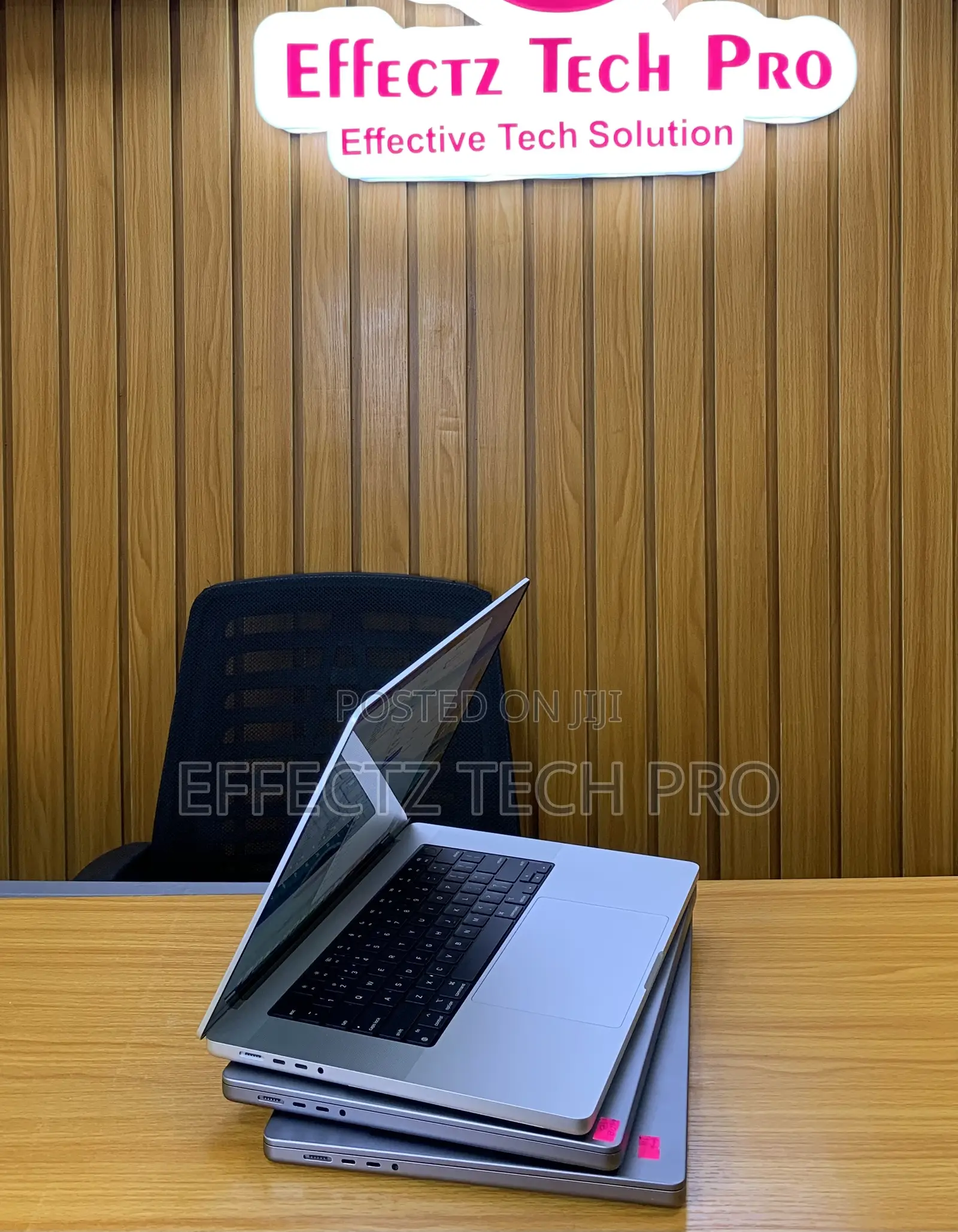 Laptop Apple MacBook Pro 2021 M1 64GB Apple M1 Max SSD 1T