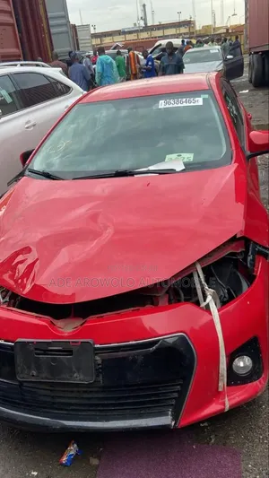Toyota Corolla 2016 Red