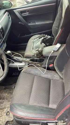 Toyota Corolla 2016 Red