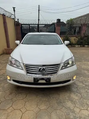 Lexus ES 350 2011 White