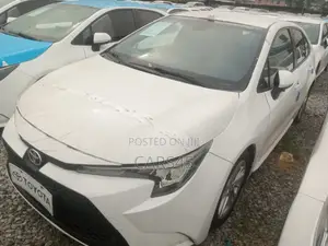 Toyota Corolla 2021 White