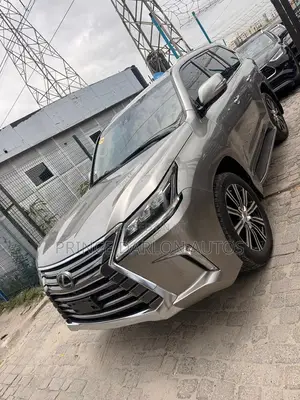Lexus LX 570 AWD 2019 Silver