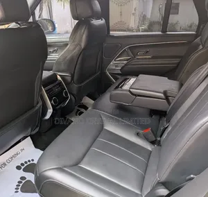 New Rover 400 2023 Black