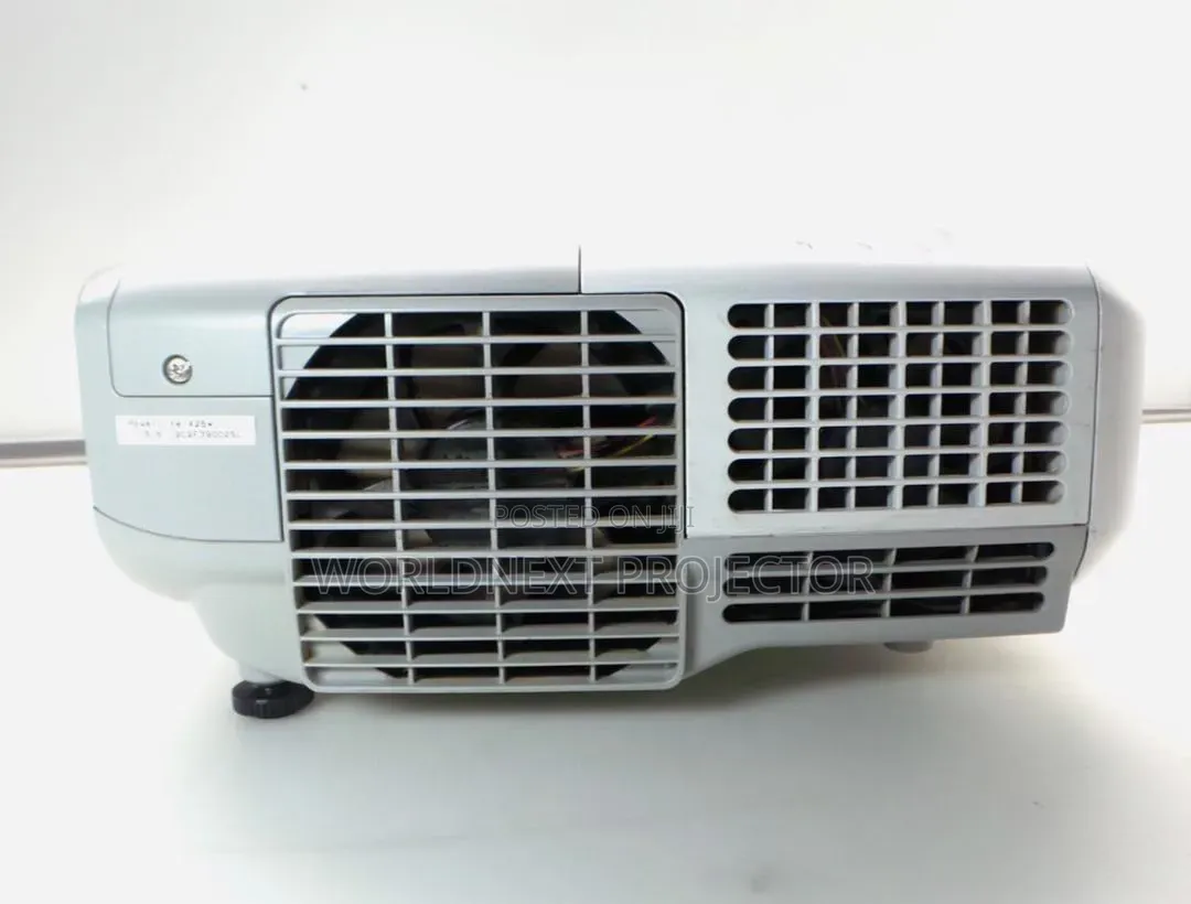 New 535w Short Throw Epson Projector