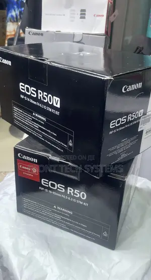 Canon Eos R50v With 14/30mm F4