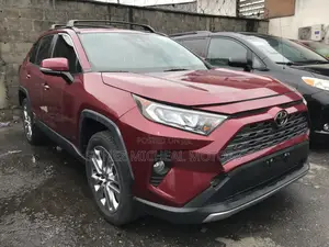 Toyota RAV4 Limited 2021 Red