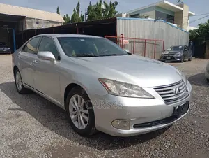 Lexus ES 2011 Silver