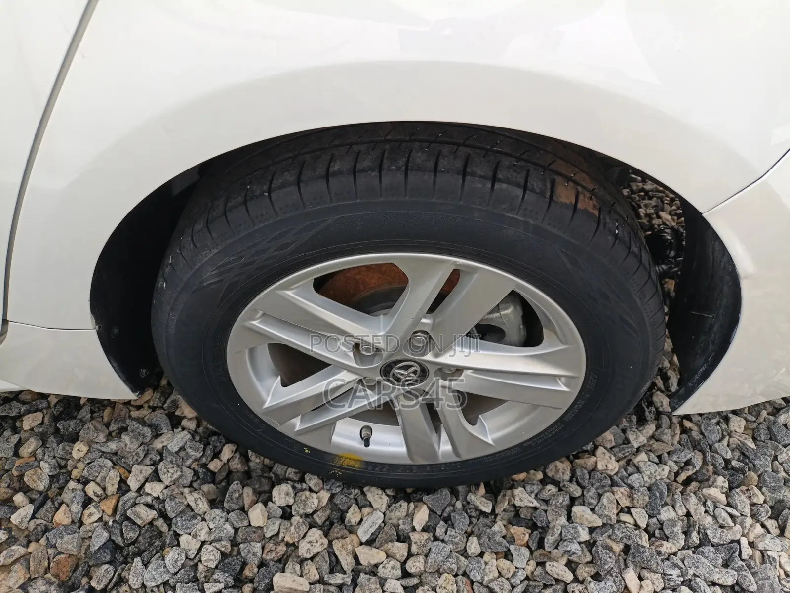 Toyota Corolla 2021 White