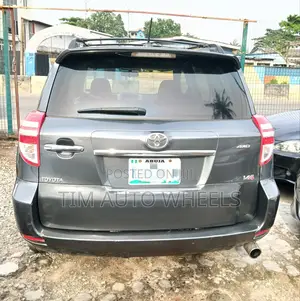 Toyota RAV4 2.5 Sport 4x4 2011 Gray