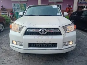 Toyota 4-Runner 2011 White