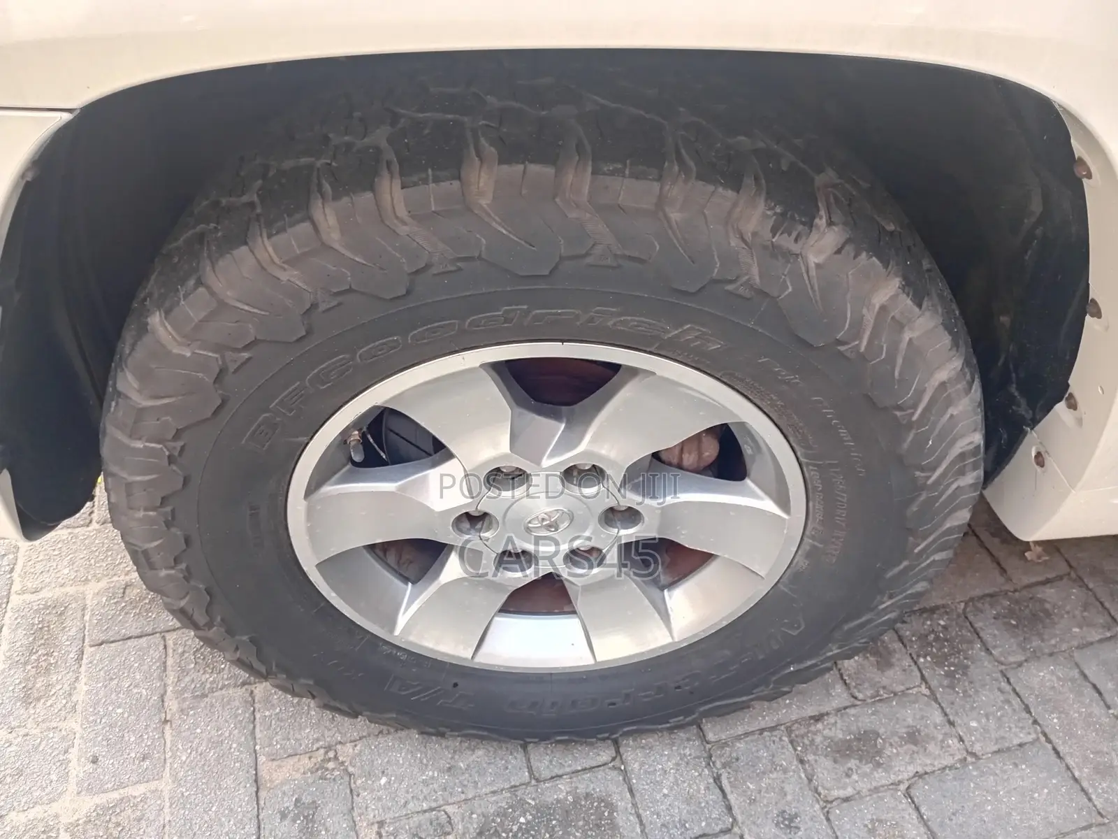 Toyota 4-Runner 2011 White