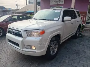 Toyota 4-Runner 2011 White