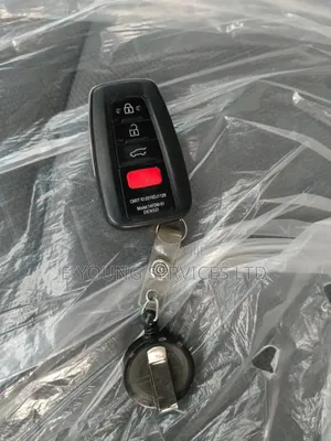 Toyota RAV4 XLE 2021 Black
