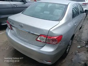 Toyota Corolla L 4dr Sedan (1.8L 4cyl 5M) 2012 Silver