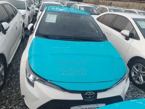 Toyota Corolla 2021 White