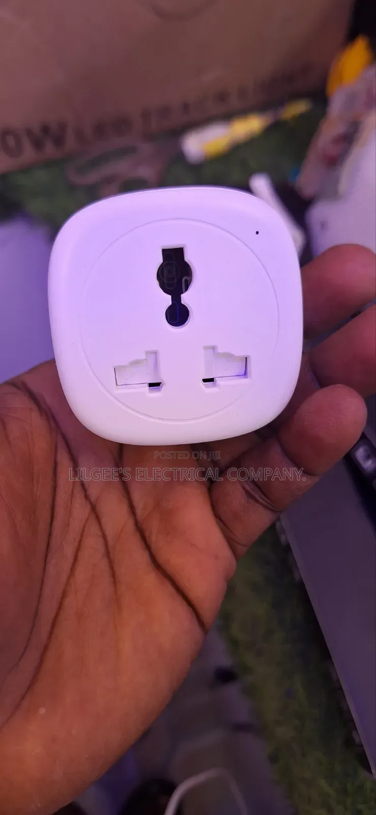 Smart Universal Plug