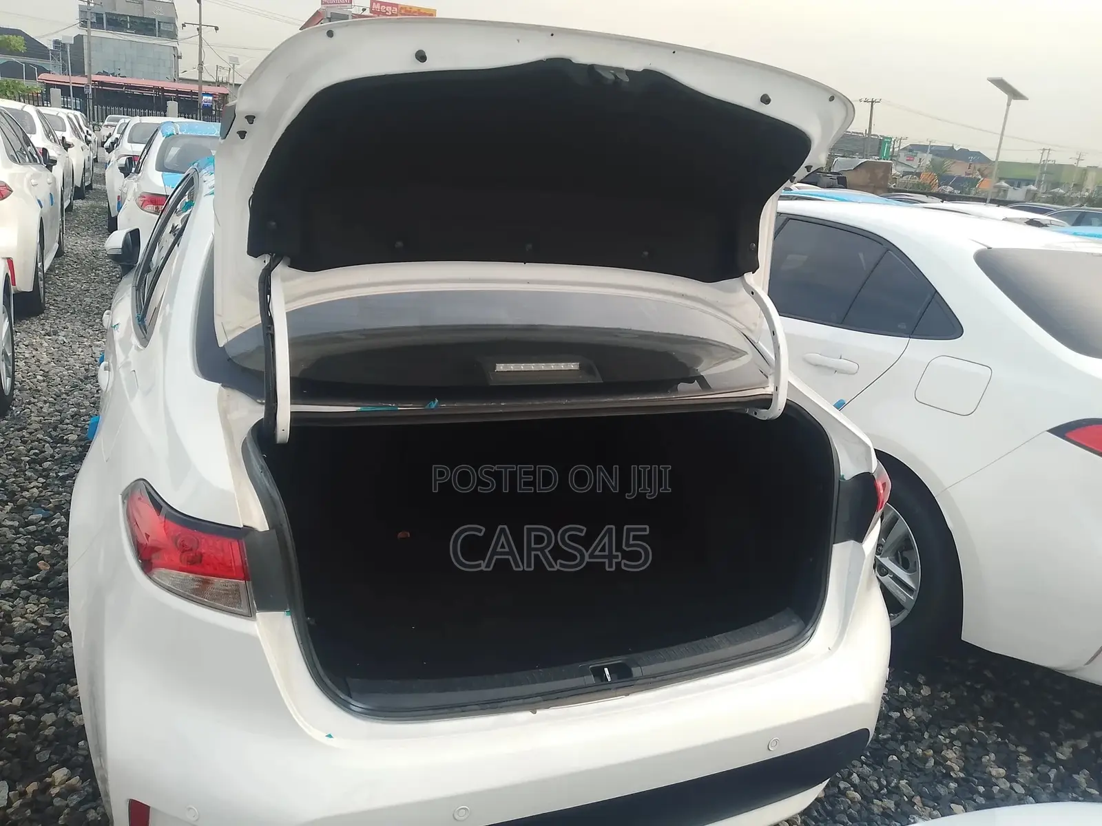Toyota Corolla 2021 White