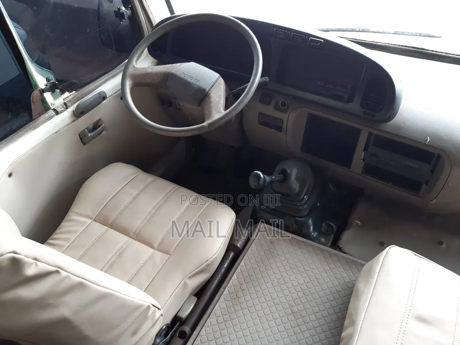 Toyota Coaster 2001 White