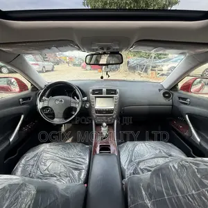 Lexus IS 2008 Red