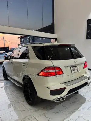 Mercedes-Benz M Class ML 350 4Matic 2013 White