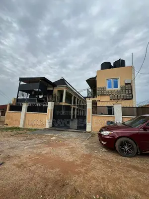 20bdrm Apartment in Apete Poly Area for sale