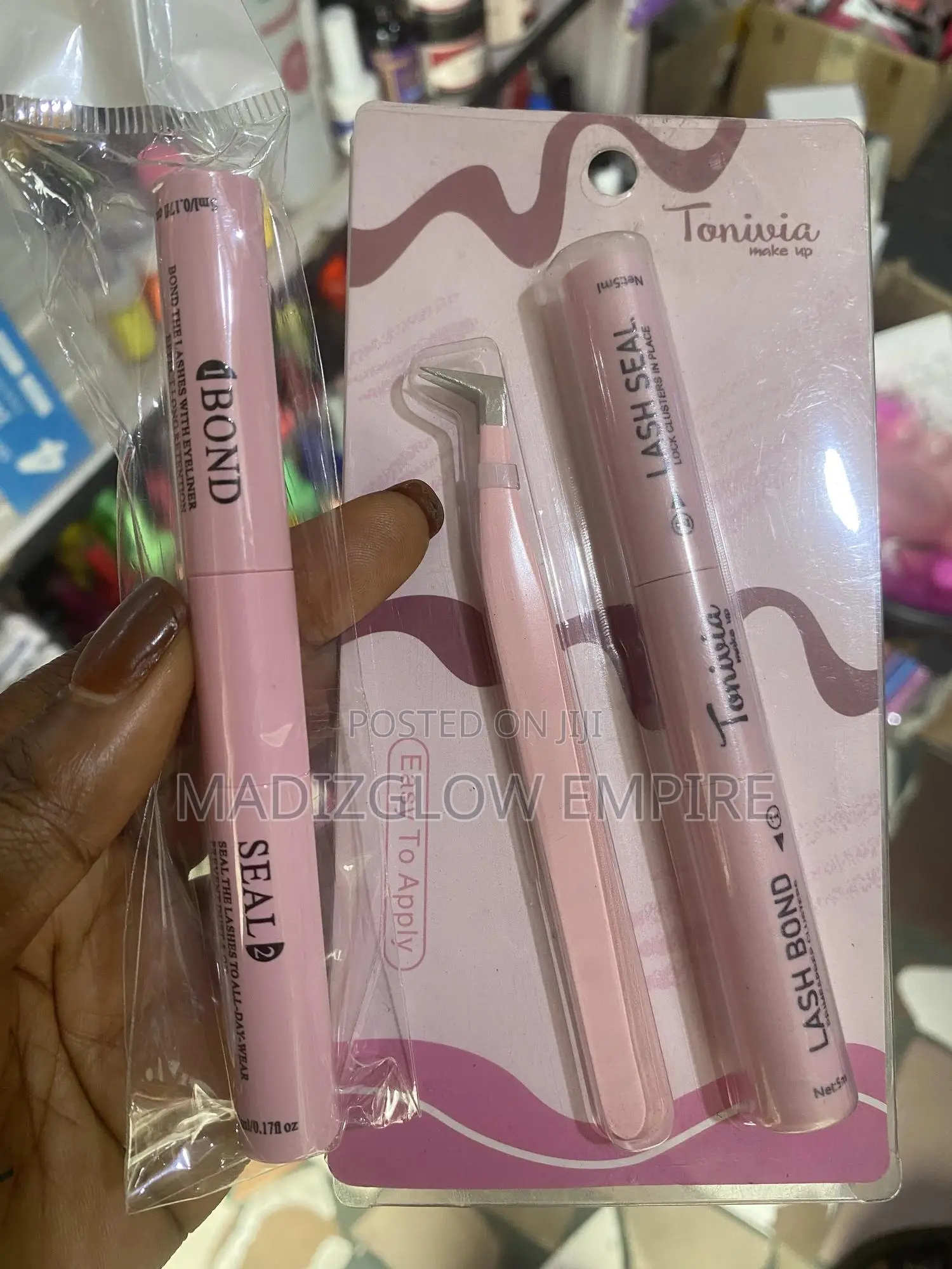 Diy Lash Seal and Bond