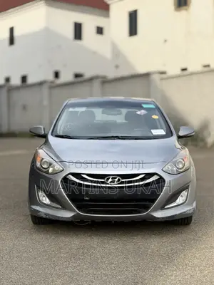Hyundai Elantra Limited 4dr Sedan (1.8L 4cyl 6A) 2014 Gray