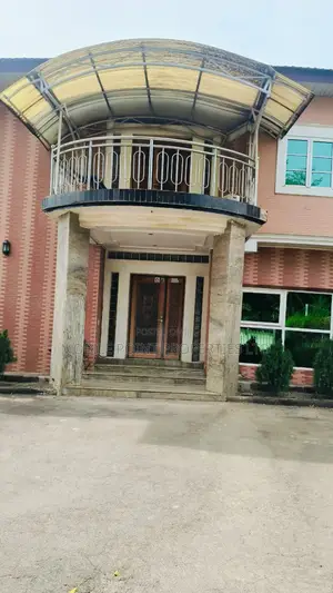 Furnished 7bdrm Duplex in Zone B for sale