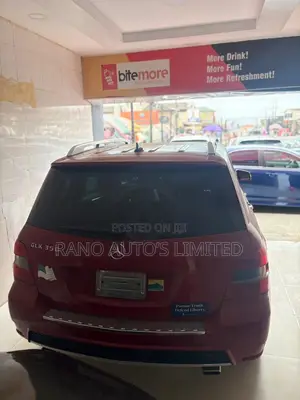 Mercedes-Benz GLK-Class 350 2010 Red