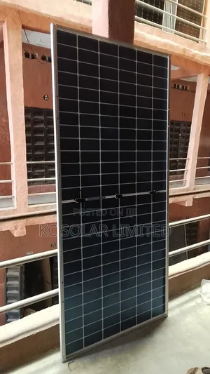 700w Half -Cut Solar Panel