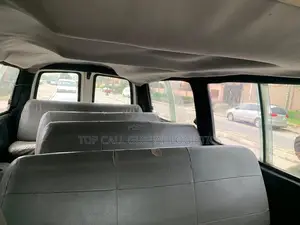 Chevrolet Suburban LT 2500 2008 White