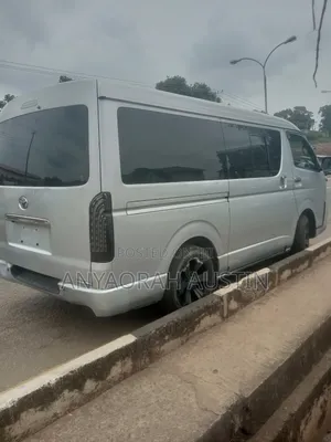 Toyota HiAce 2008 Grey