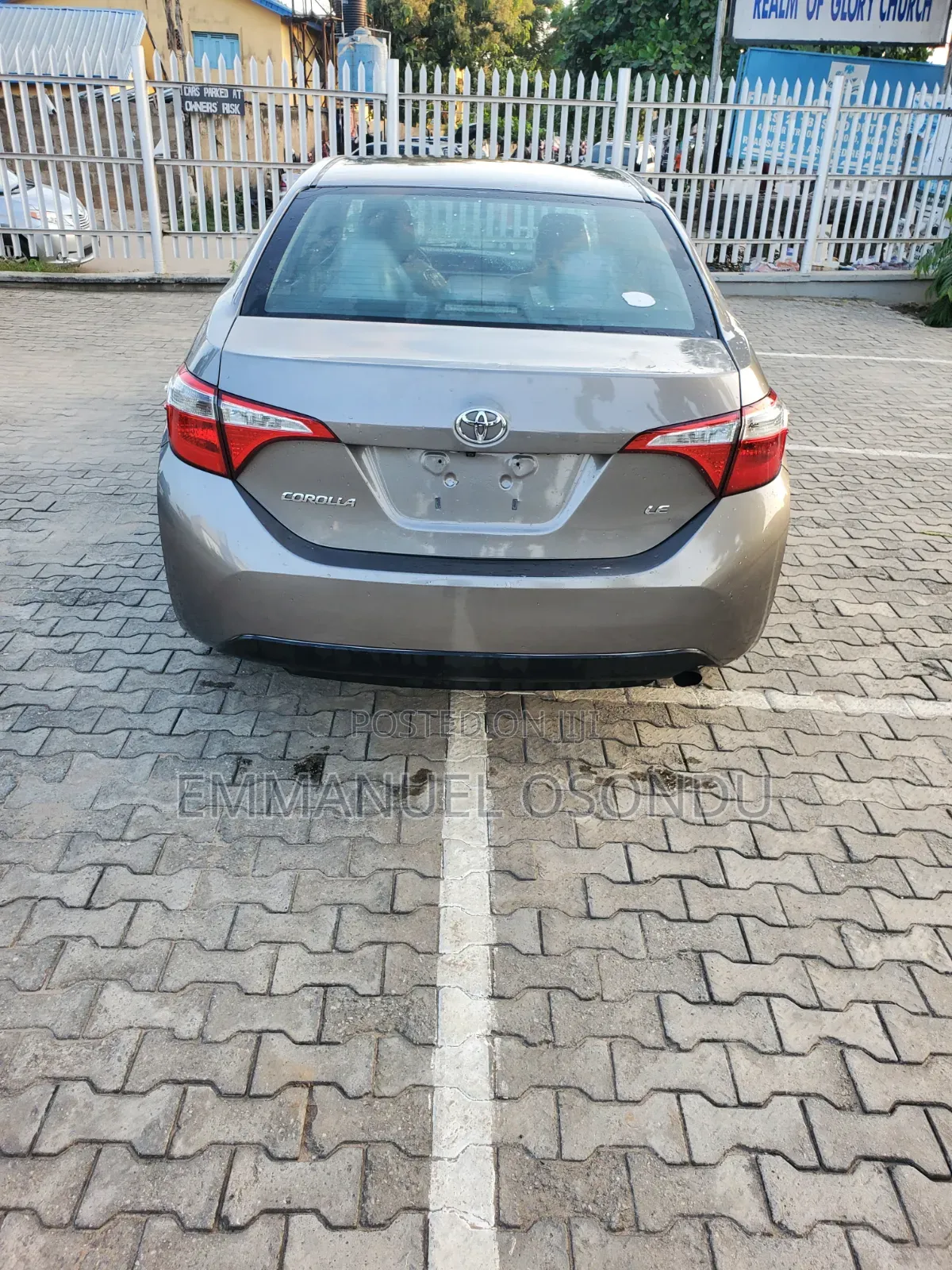 Toyota Corolla 2015 Gold