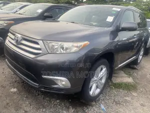 Toyota Highlander Limited 2012 Gray