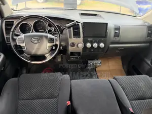 Toyota Tundra 2013 Black