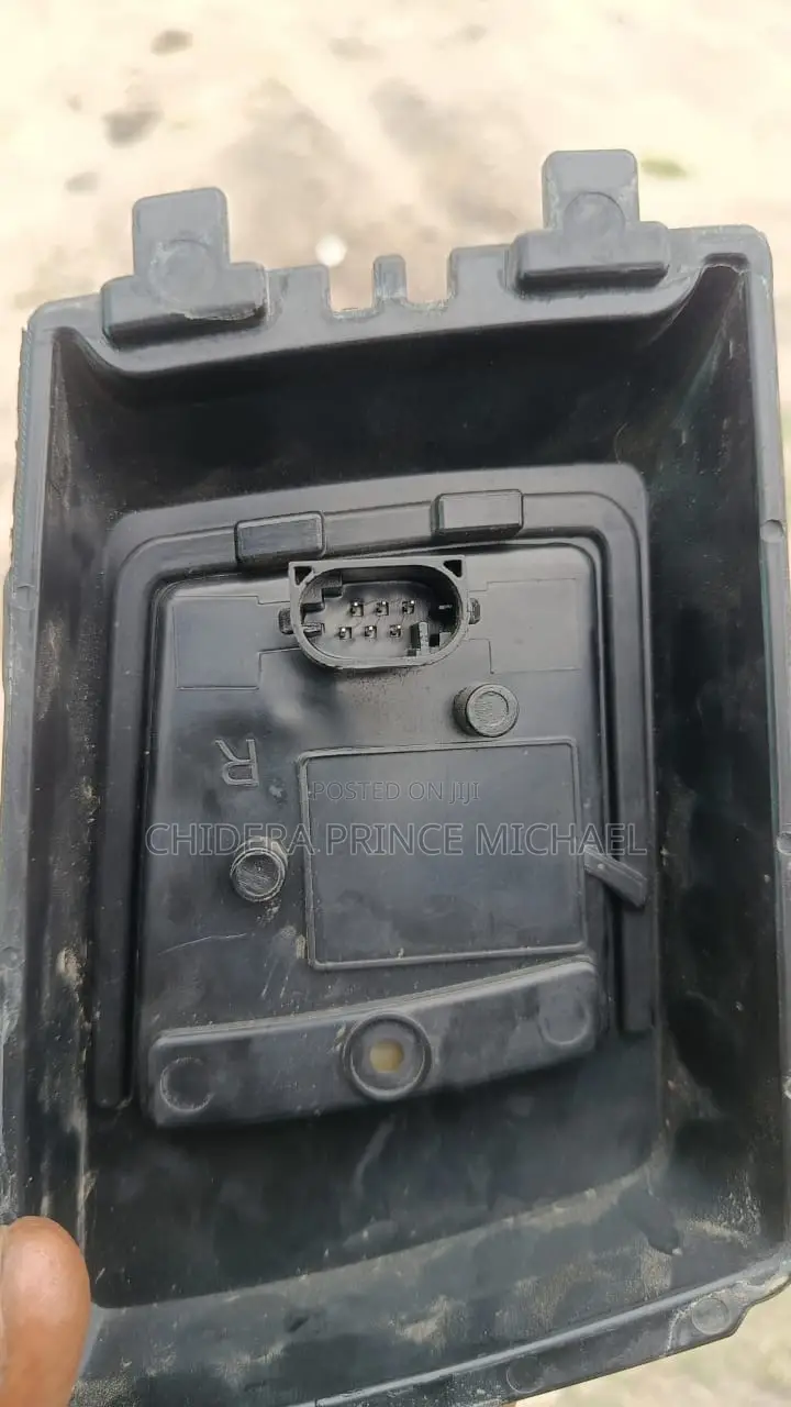 Fender Pointer Light for G Wagon 2020/25 Model Sets