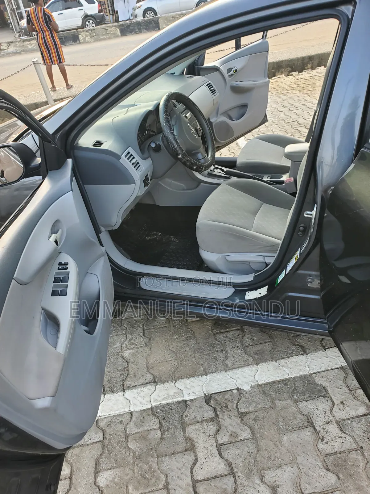Toyota Corolla 2010 Gray
