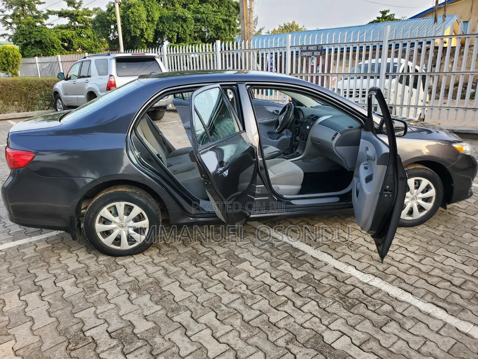 Toyota Corolla 2010 Gray