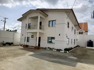 4bdrm Duplex in Marafa Estate for rent