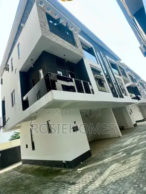 5bdrm Duplex in View Estate for rent