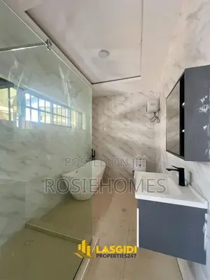 5bdrm Duplex in View Estate for rent