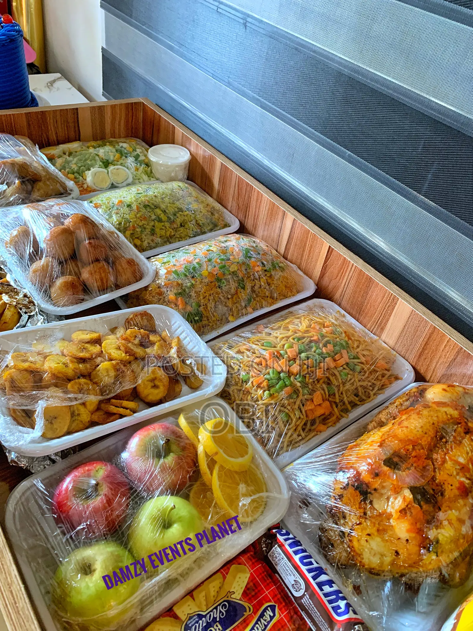 Food Tray Service