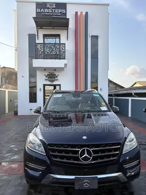 Mercedes-Benz M Class ML350 4dr SUV (3.5L 6cyl 7A) 2015 Blue