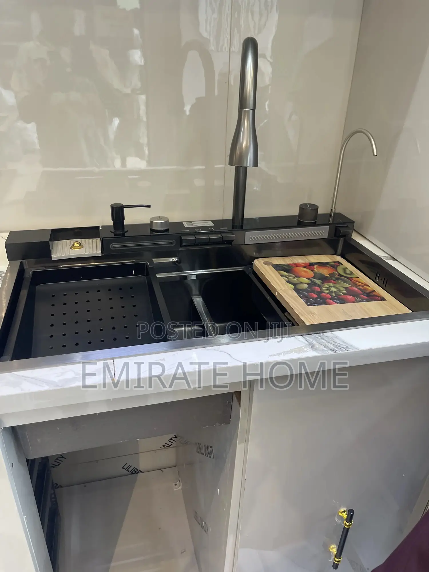 Special Kitchen Sink With Complete Accessories