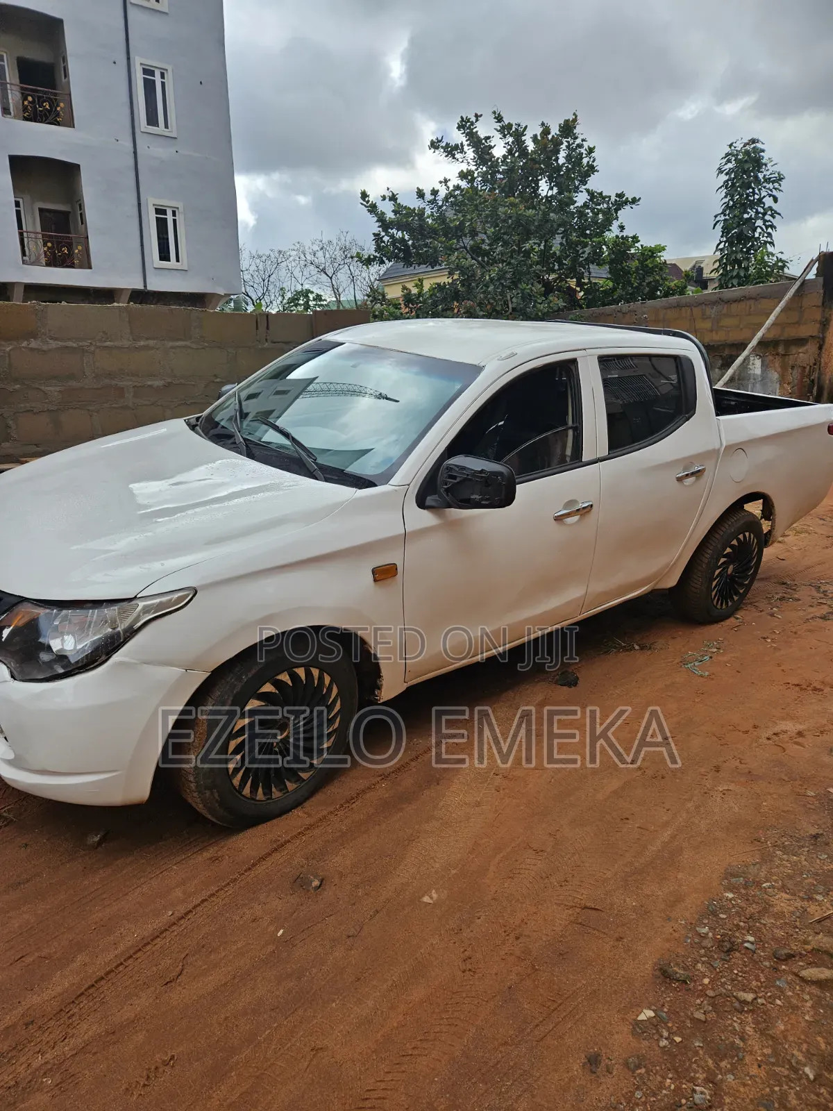 Mitsubishi L200 2016 White