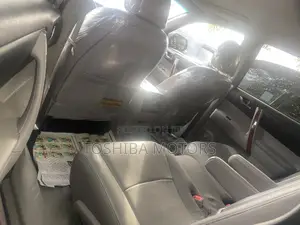 Toyota Highlander Limited 3.5l 4WD 2013 Gray