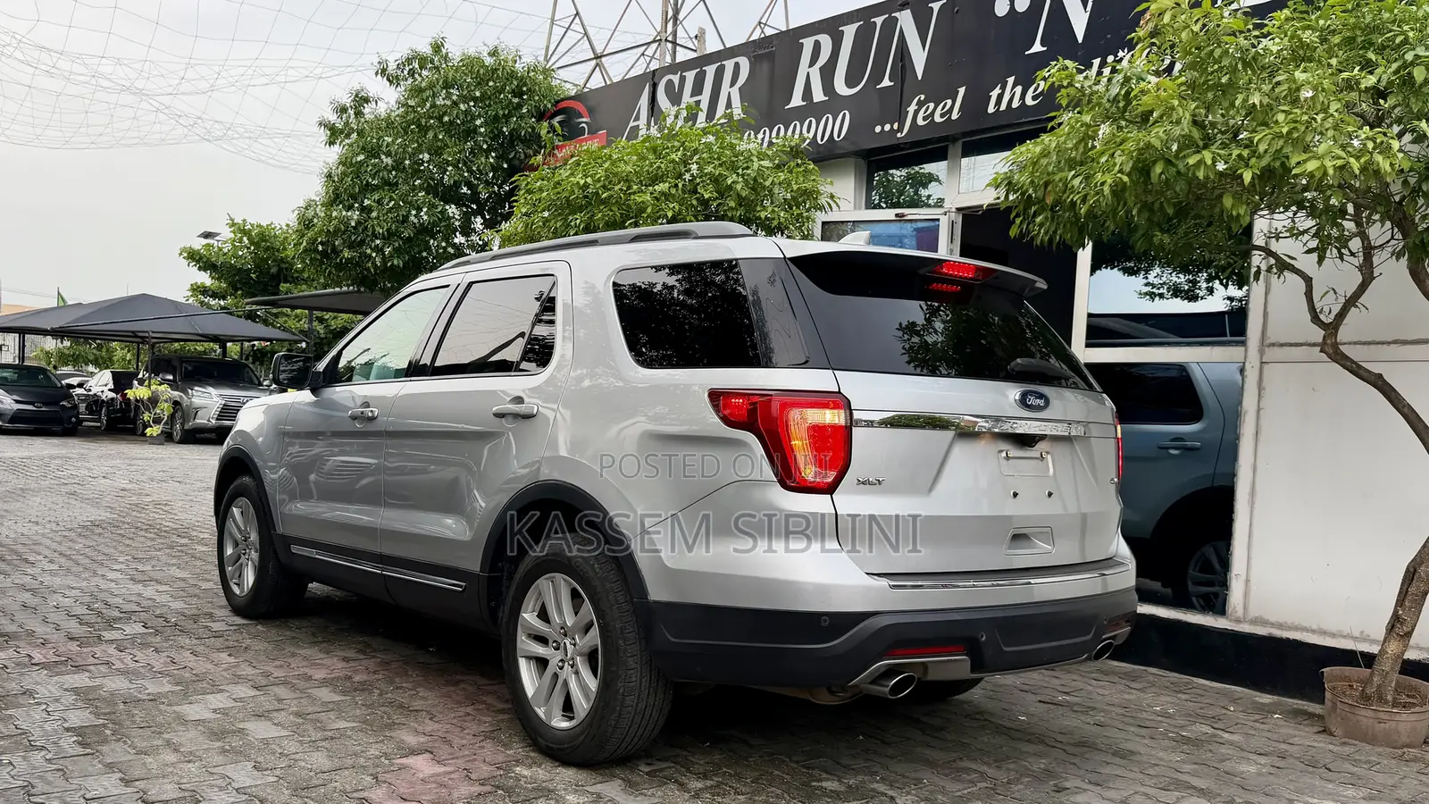 Ford Explorer XLT AWD 2018 Silver