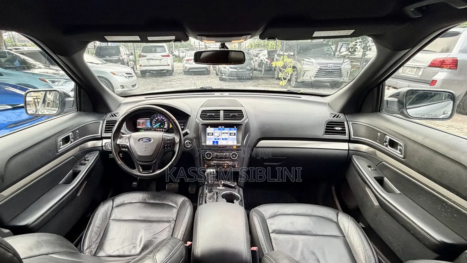 Ford Explorer XLT AWD 2018 Silver